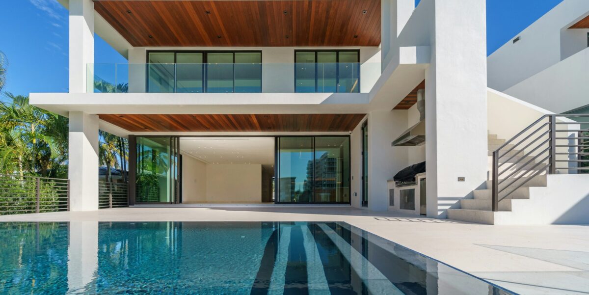 Real Estate Listings slideshow